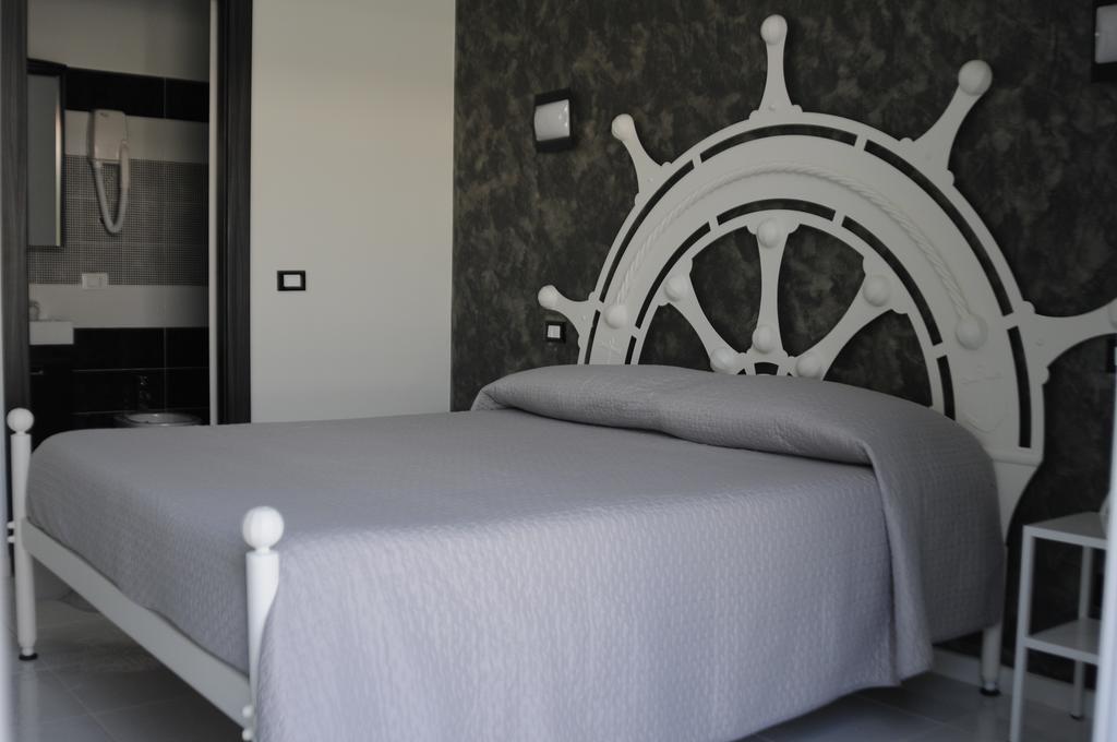 Badinomare Bed and Breakfast Terracina Εξωτερικό φωτογραφία